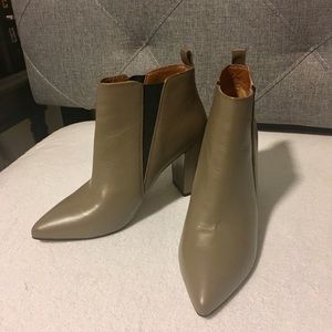 BCBGMAXAZRIA Vaerra Taupe Leather Boot